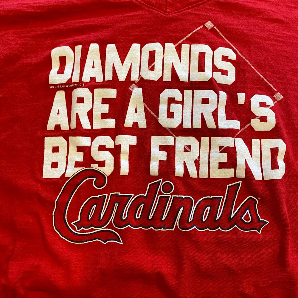 St. Louis Cardinals Women’s Medium T-Shirt